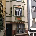 The White Swan Beyoglu