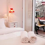 The White Swan Beyoglu Aparthotel