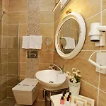 The White Swan Beyoglu Aparthotel 4*