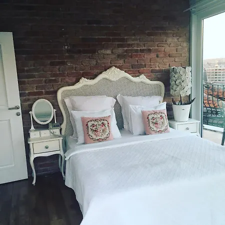 The White Swan Beyoglu 4*