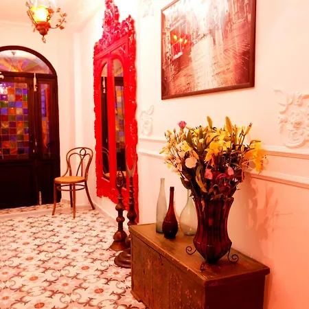 The White Swan Beyoglu