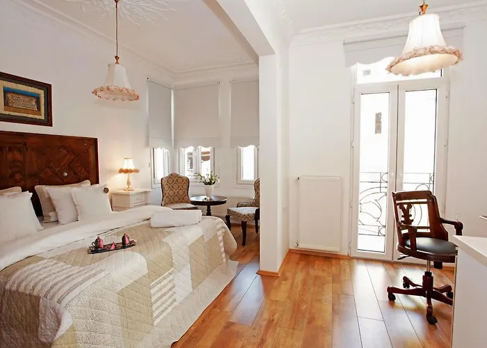 The White Swan Beyoglu Apartmanhotel