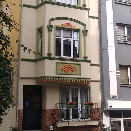 The White Swan Beyoglu