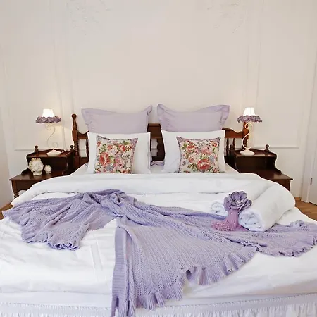 The White Swan Beyoglu