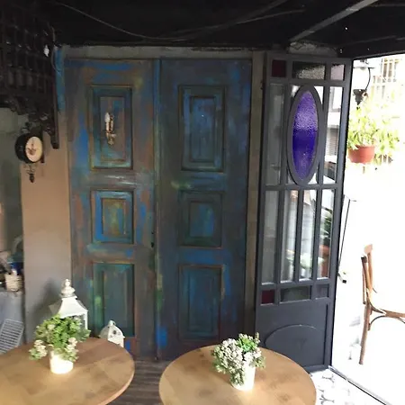 アパートホテル The White Swan Beyoglu 4*
